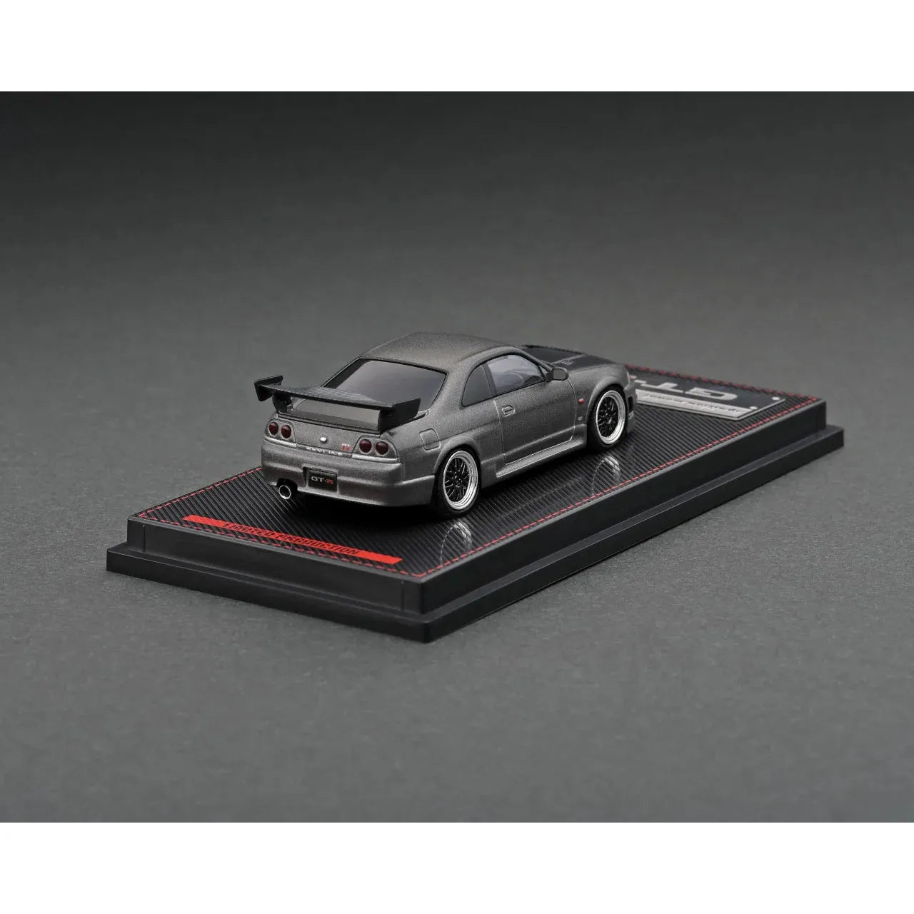 Ignition Model Nissan Nismo R33 GT-R 400R (Gris titanio)