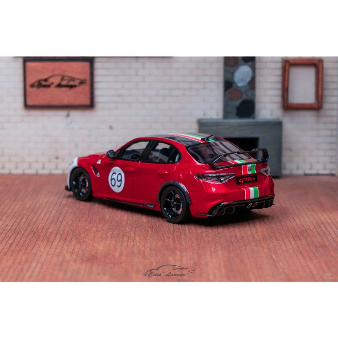 *PRE-ORDER* Car´s Lounge Alfa Romeo GTAm | 2025 Auto Passion Alliance (APA)
