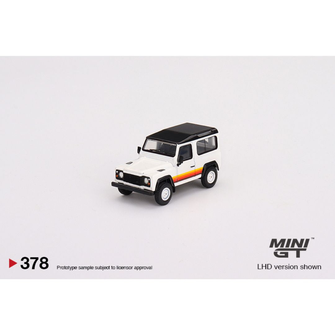 Mini GT Land Rover Defender 90 Wagon - 378