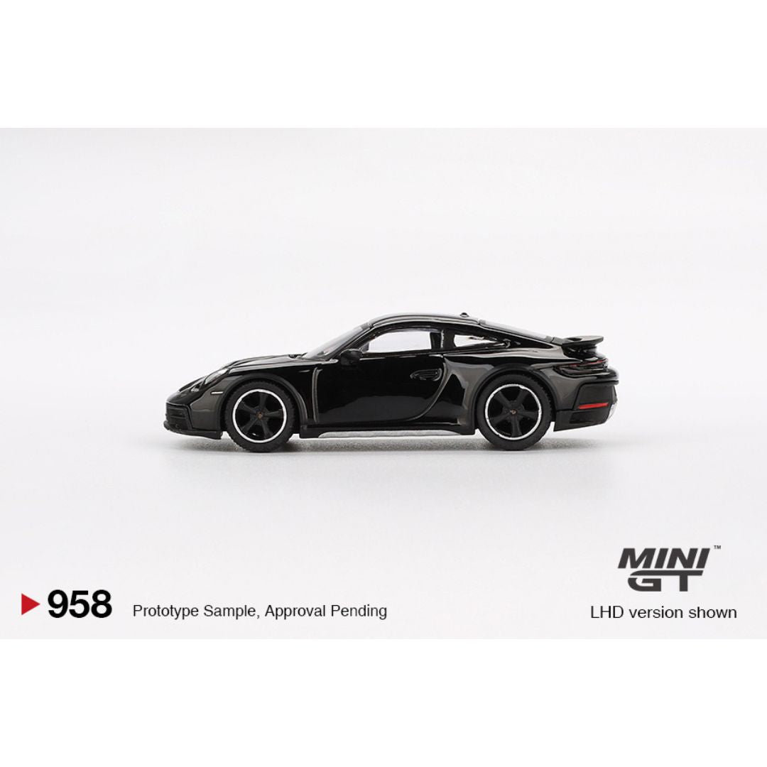 *EN CAMINO* Mini GT Porsche 911 Dakar Black - 958