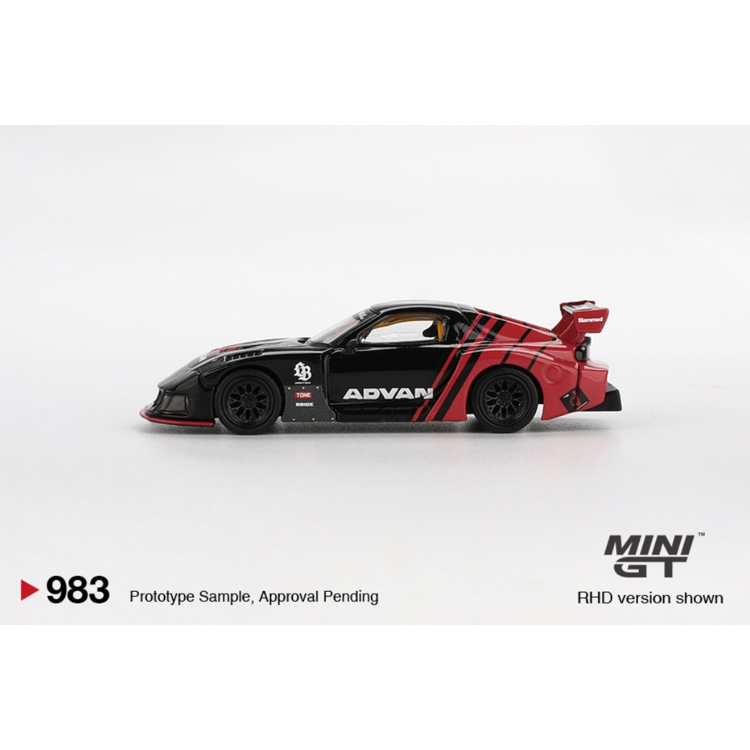 レア希少未開封品★MINI GT リバティーウォーク　ADVANアドバンGT-R MINI GT LIBERTYWALK ADVANカラーにメッキ調でギラギラ!GTR 3台を詳細