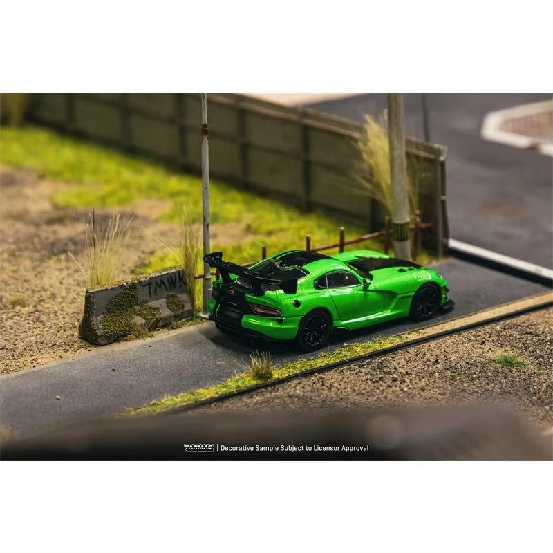 Tarmac Works Dodge Viper ACR Extreme Verde