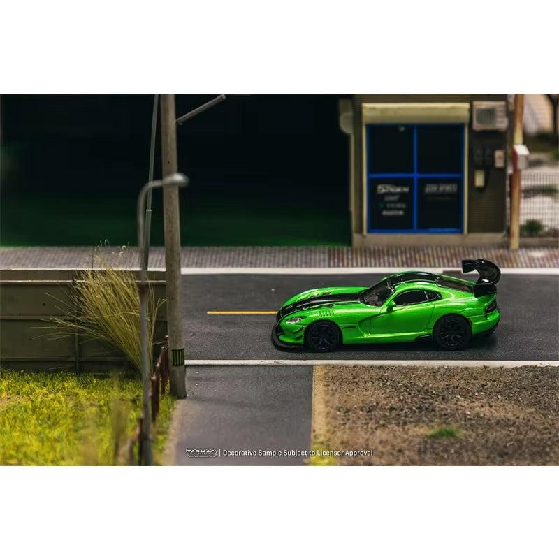 Tarmac Works Dodge Viper ACR Extreme Verde