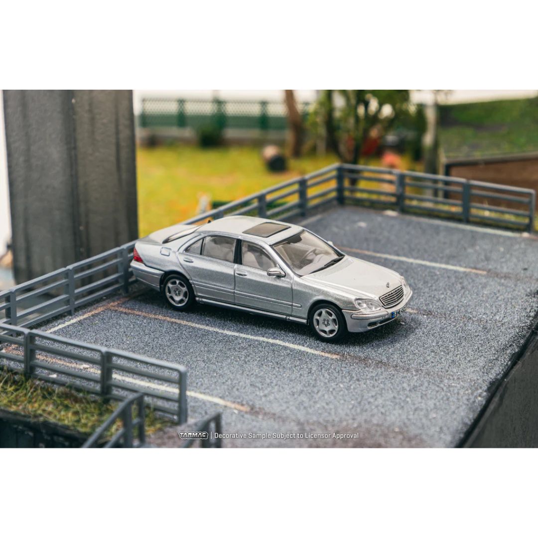 Tarmac Works Mercedes-Benz S-Class Brilliant Silver Metallic
