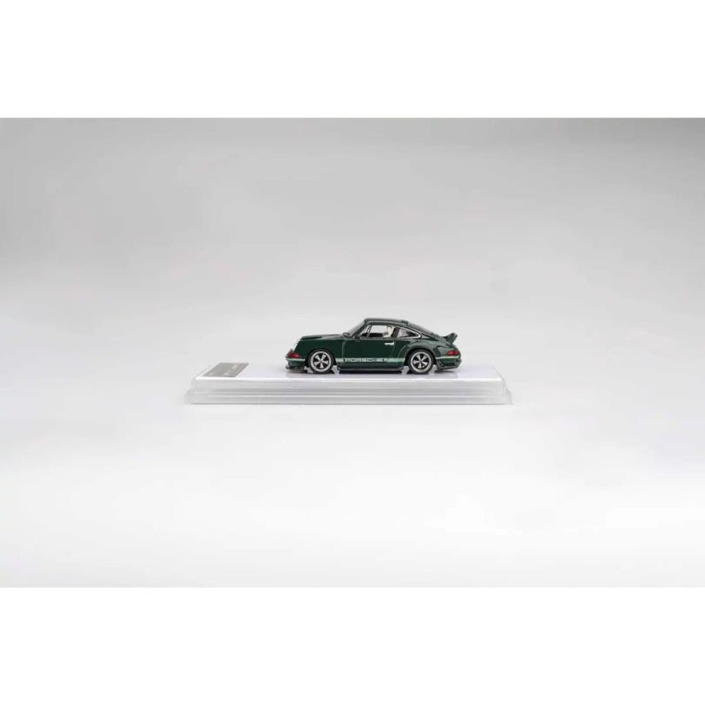 *PRE-ORDER* Zincit Model Singer DLS Oak Green Metallic | 2025 Auto Passion Alliance (APA)