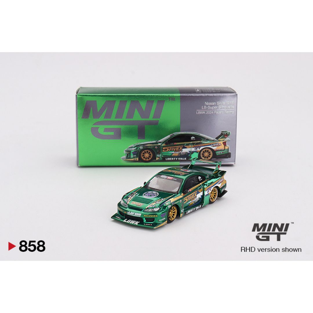 Mini GT S15 en escala con detalles verdes y dorados de Miskha Garage junto a su caja